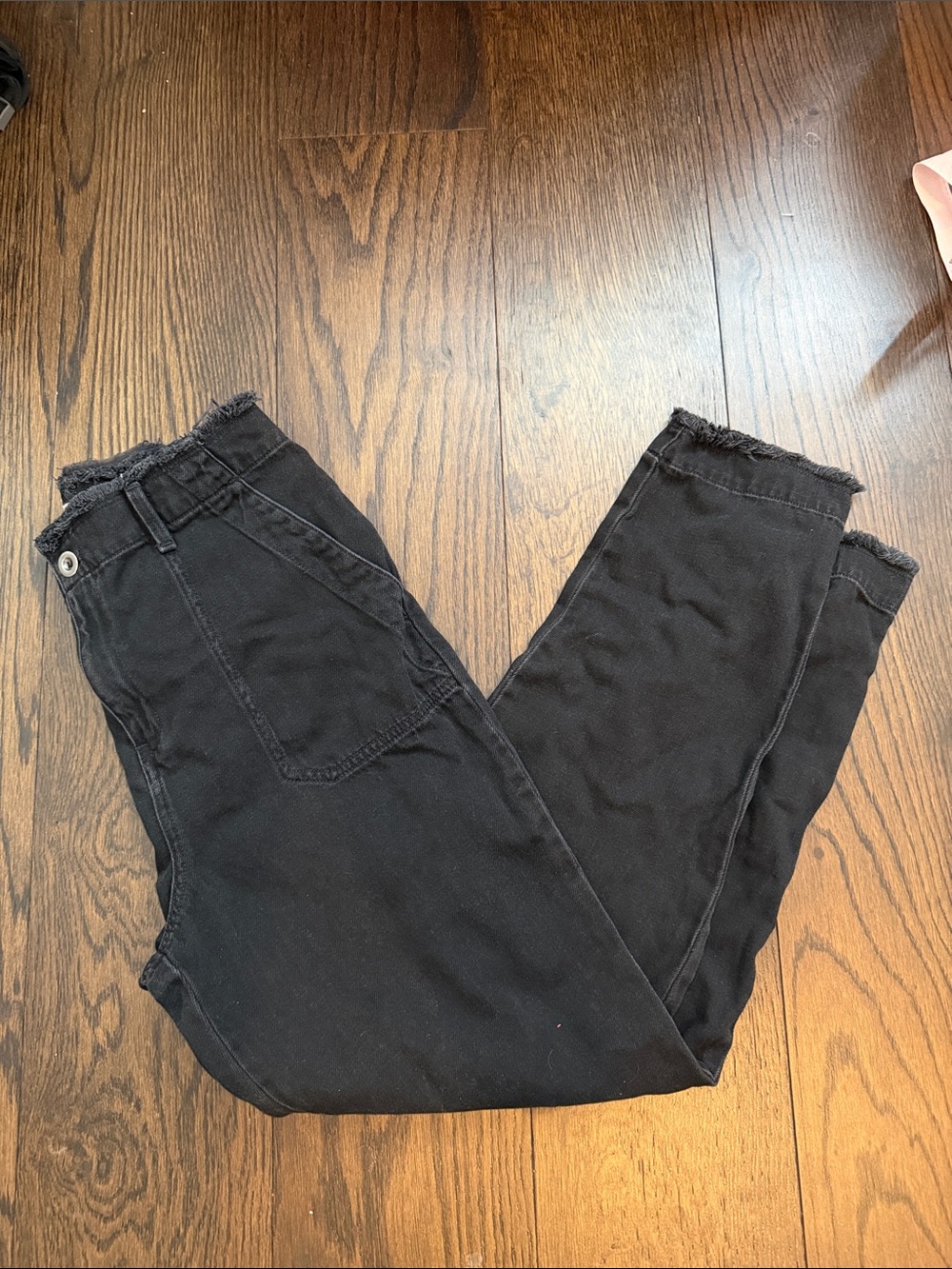 Bella Dahl Black Cropped Frayed Hem Pants